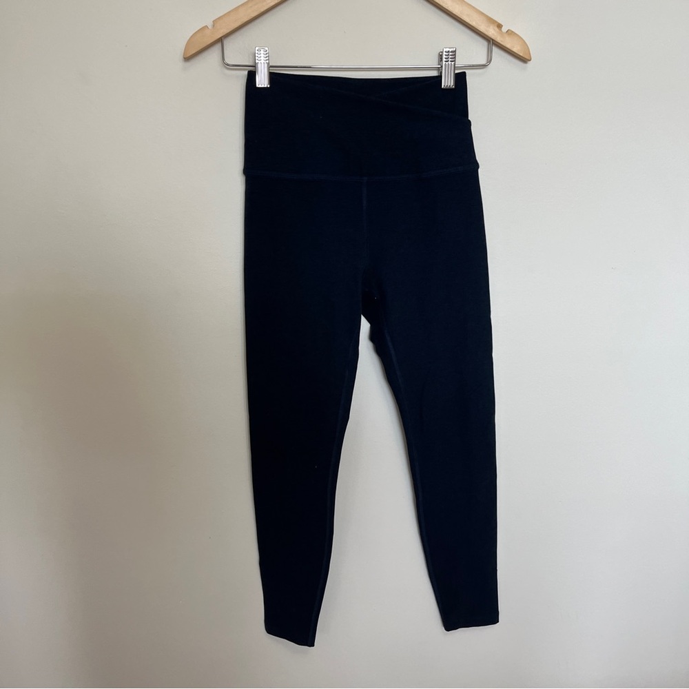 Beyond Yoga Navy Crossover Leggings Size S Nwot